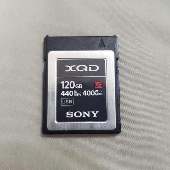 Sony 120GB G Series XQD Memory Card - Picture 2 of 3